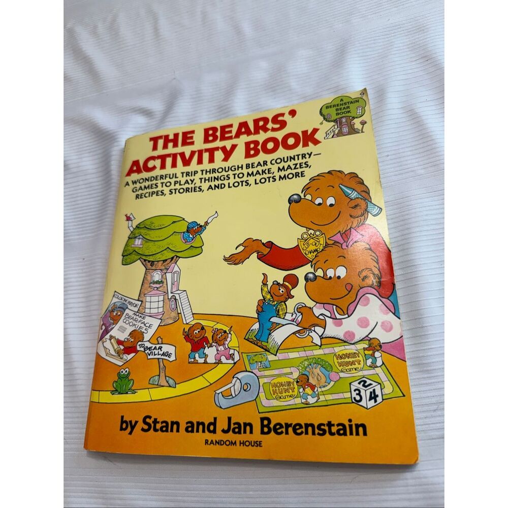 Vintage BERENSTAIN BEARS ACTIVITY BOOK 1979 Paperback RARE